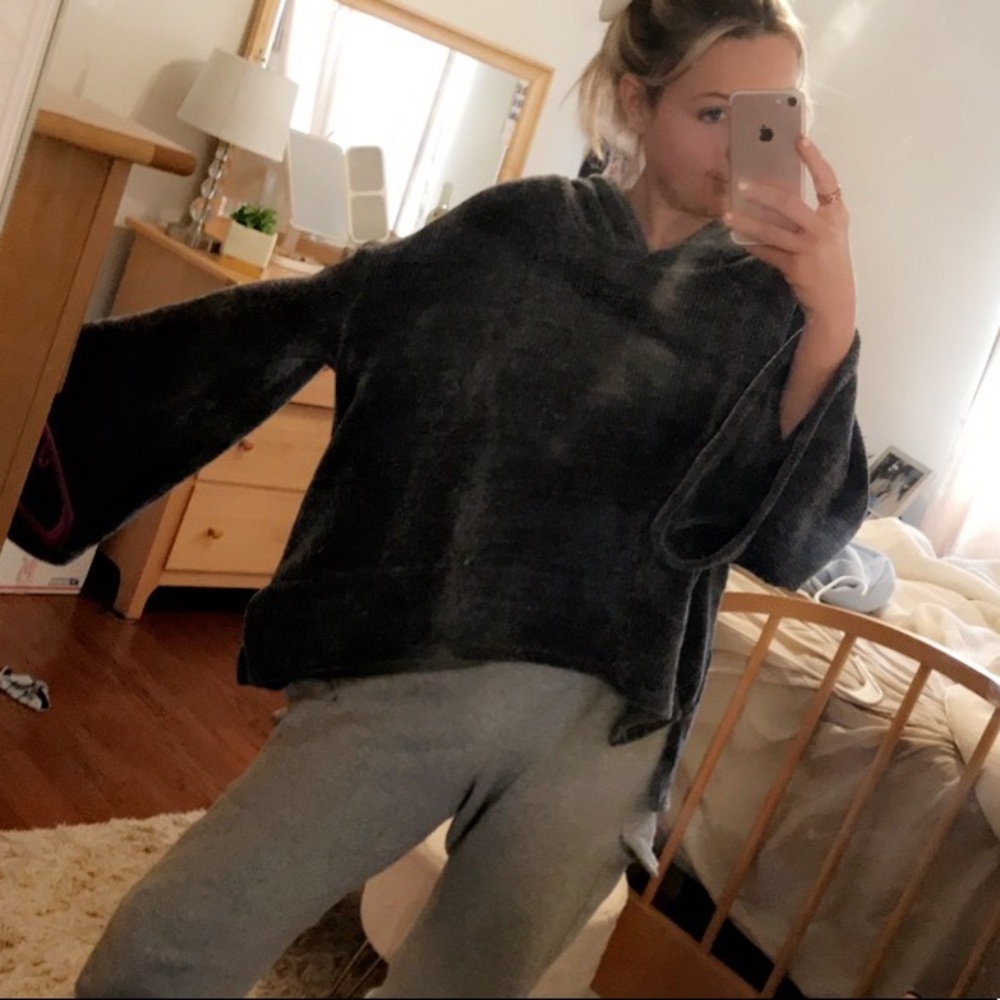 comfy oversized sweater!!